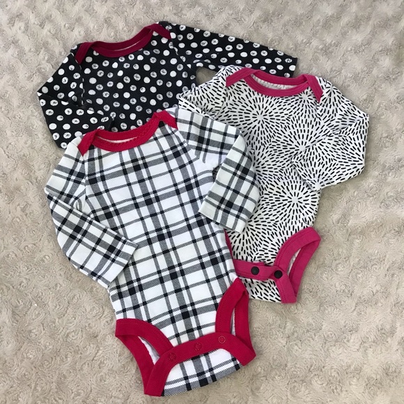 Lamaze Other - Lamaze Long Sleeve Bodysuit Bundle Black White